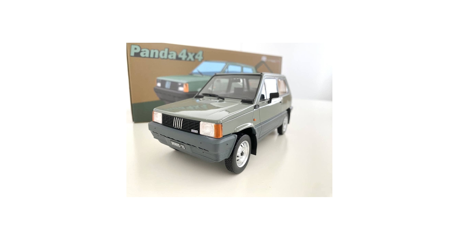 Amazon.co.jp: 1/18 laudoracing models Fiat Panda 4x4 1983